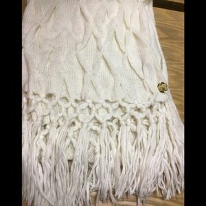 Vince Camuto scarf
